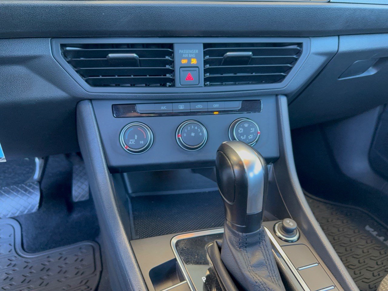Used 2021 Volkswagen Jetta S w/ Driver Assistance Package FWD image 22