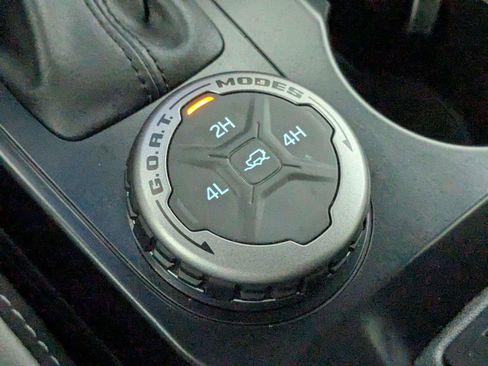 Used 2025 Ford Bronco Outer Banks AWD/4WD image 26