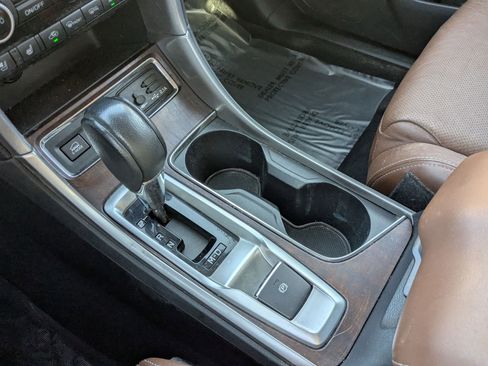 Used 2020 Subaru Ascent Touring image 27