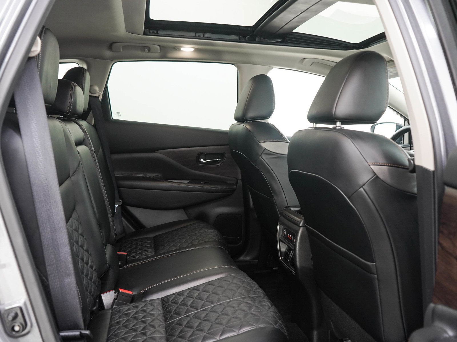 Used 2024 Nissan Murano Platinum AWD/4WD image 15