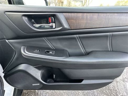 Used 2019 Subaru Outback 2.5i Limited image 23