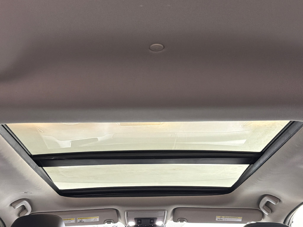 Used 2023 Honda Pilot Elite image 19