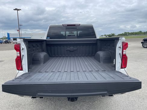 Used 2022 Chevrolet Silverado 1500 LTZ image 14