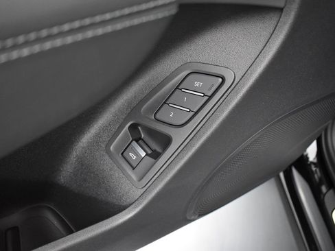 New 2026 Audi Q3 quattro 2.0T AWD/4WD image 7