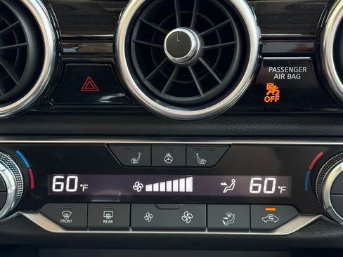 New 2025 Nissan Sentra SR w/ SR Premium Package image 37