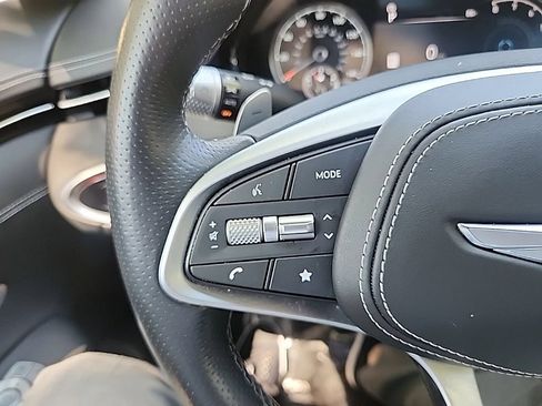 Used 2025 Genesis GV70 3.5T Sport w/ Sport Advanced Package AWD/4WD image 9