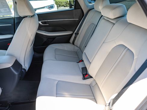 Used 2023 Hyundai Sonata SEL w/ Preferred Accessory Package FWD image 7