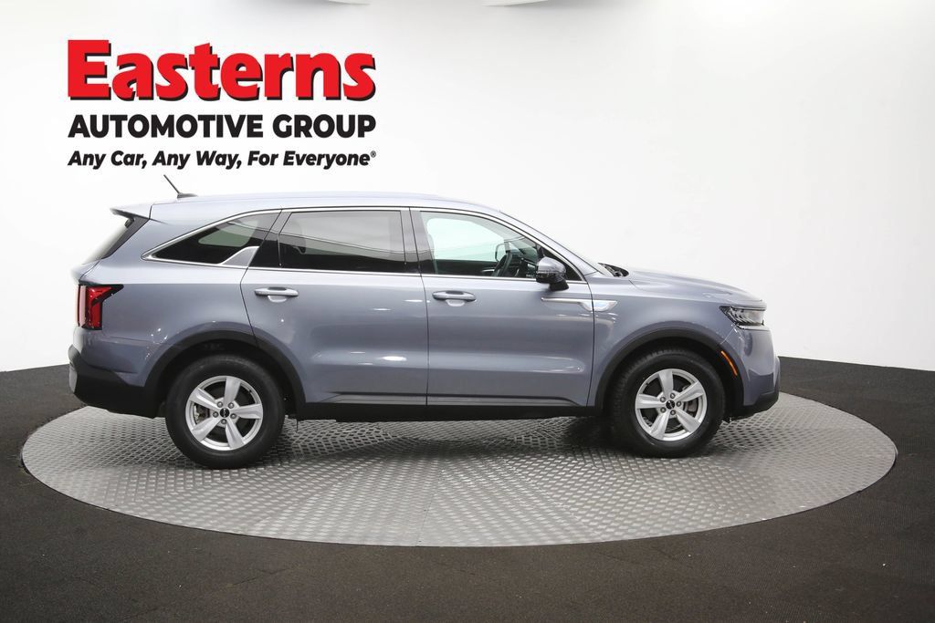 Used 2022 Kia Sorento LX FWD image 42