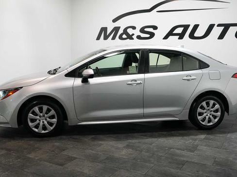 Used 2023 Toyota Corolla LE FWD image 3