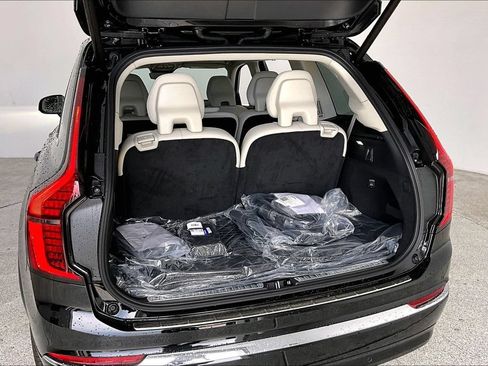 New 2026 Volvo XC90 T8 Ultra w/ Protection Package Premier AWD/4WD image 45