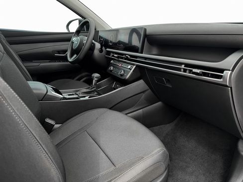 New 2025 Hyundai Tucson SE image 22