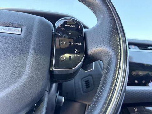 Used 2020 Land Rover Range Rover Velar R-Dynamic S image 9