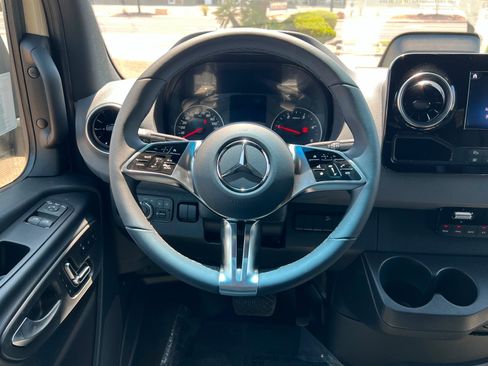 New 2026 Mercedes-Benz Sprinter 2500 image 12