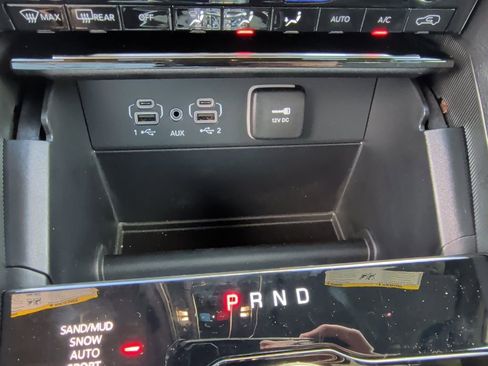 New 2025 Jeep Grand Cherokee L Limited image 38