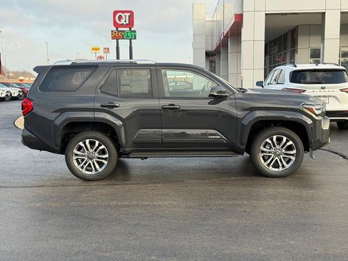 New 2025 Toyota 4Runner Limited image 2