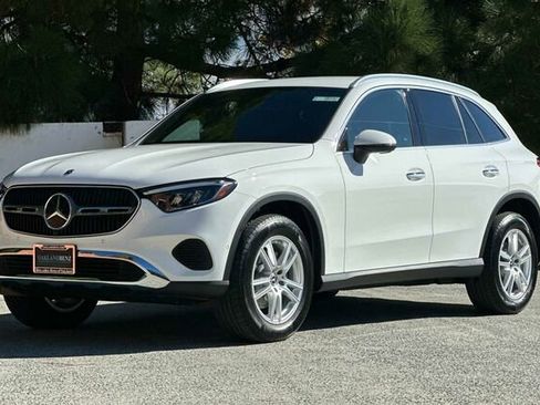 Certified 2025 Mercedes-Benz GLC 300 GLC 300 image 8