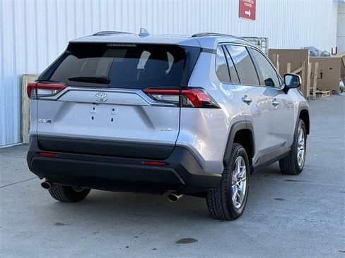 Used 2024 Toyota RAV4 XLE image 4