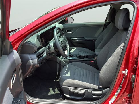 Certified 2025 Kia K4 EX FWD image 13