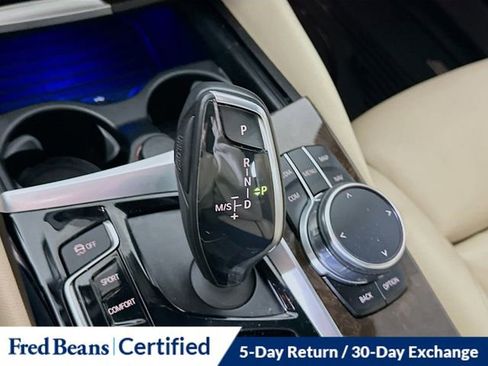 Used 2018 BMW 530i xDrive image 19