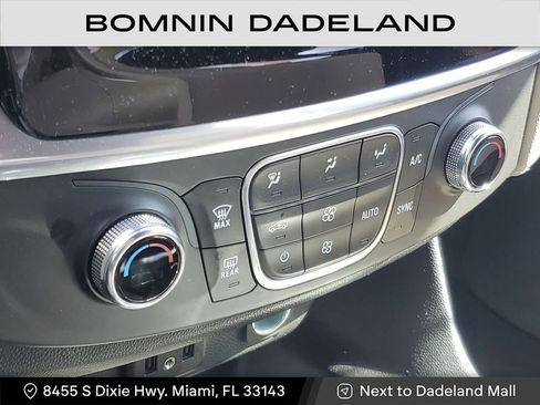 Used 2022 Chevrolet Traverse LS image 25