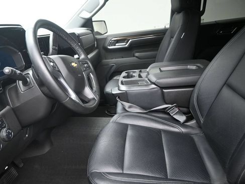 Used 2024 Chevrolet Silverado 1500 LT RWD image 12