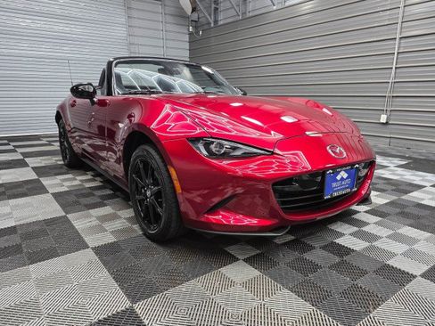 Used 2024 MAZDA MX-5 Miata Sport RWD image 3