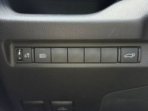Certified 2025 Toyota RAV4 XLE w/ Convenience Package FWD image 22