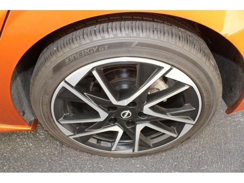 Used 2024 Nissan Sentra SR image 9