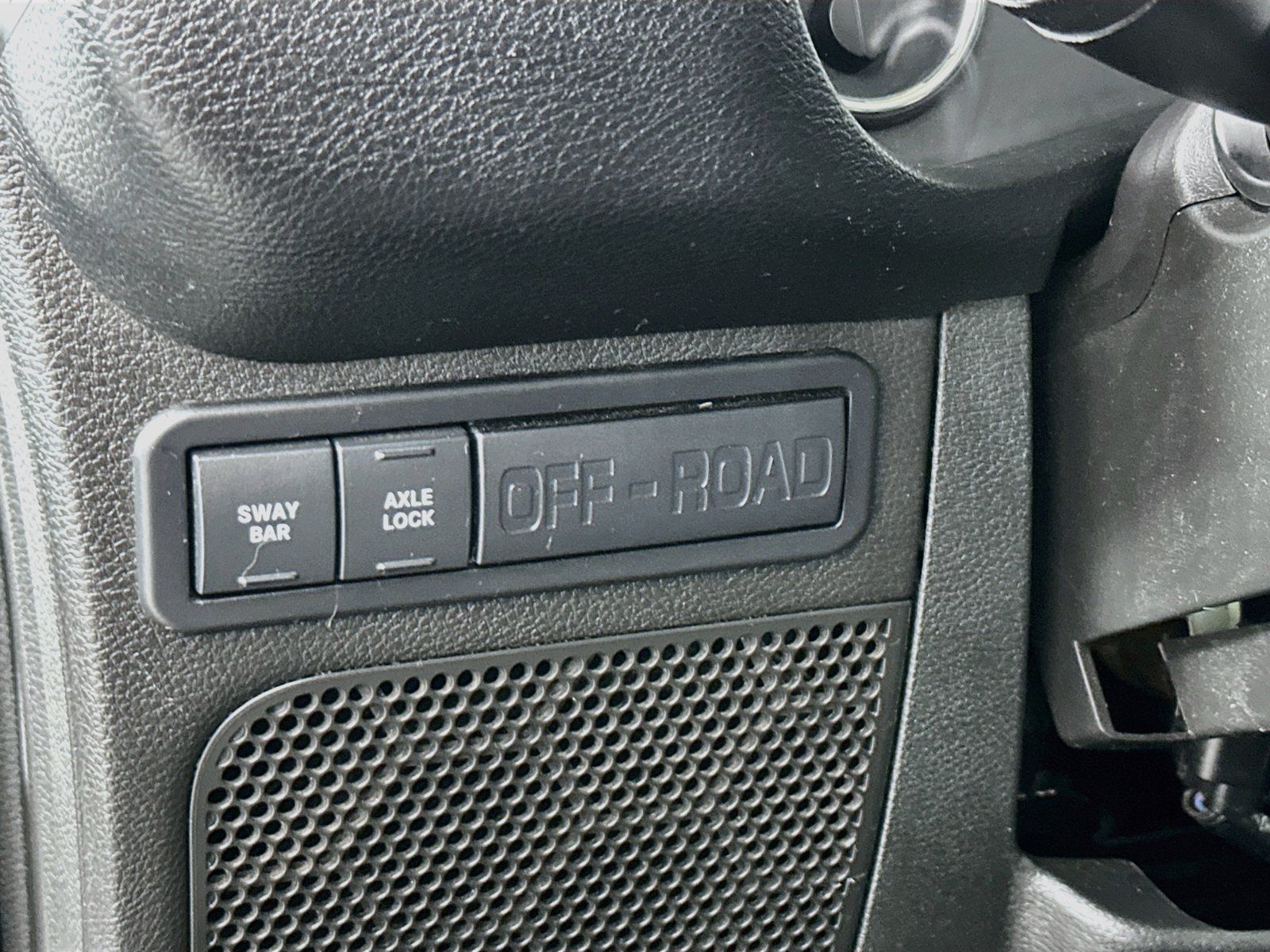 Used 2015 Jeep Wrangler Unlimited Rubicon w/ Dual Top Group AWD/4WD image 11