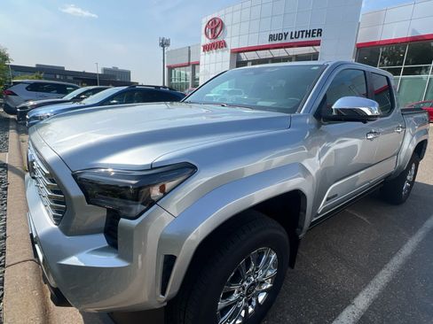Used 2024 Toyota Tacoma Limited w/ Limited Package (LT) AWD/4WD image 3