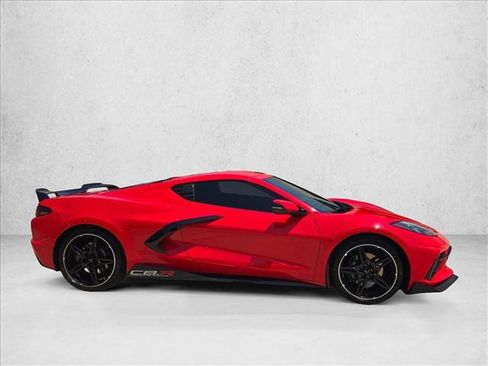 Used 2020 Chevrolet Corvette Stingray Preferred Cpe w/ 2LT Preferred Equipment Group RWD image 4