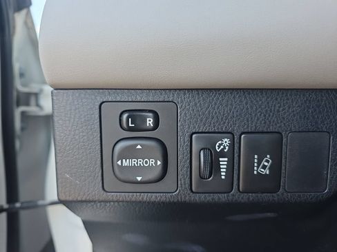 Used 2016 Toyota RAV4 Limited w/ Advanced Technology Package AWD/4WD image 17