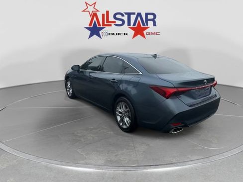Used 2021 Toyota Avalon XLE FWD image 5