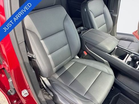 New 2026 Chevrolet Traverse LT w/ Midnight/Sport Edition FWD image 26