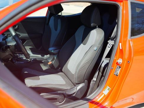 Used 2019 Hyundai Veloster 2.0 image 14