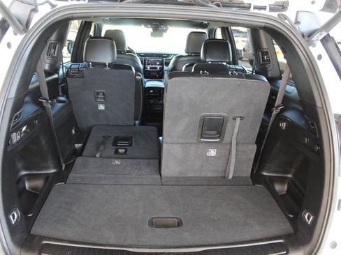 Used 2024 Jeep Grand Cherokee L Limited w/ Luxury Tech Group II image 22