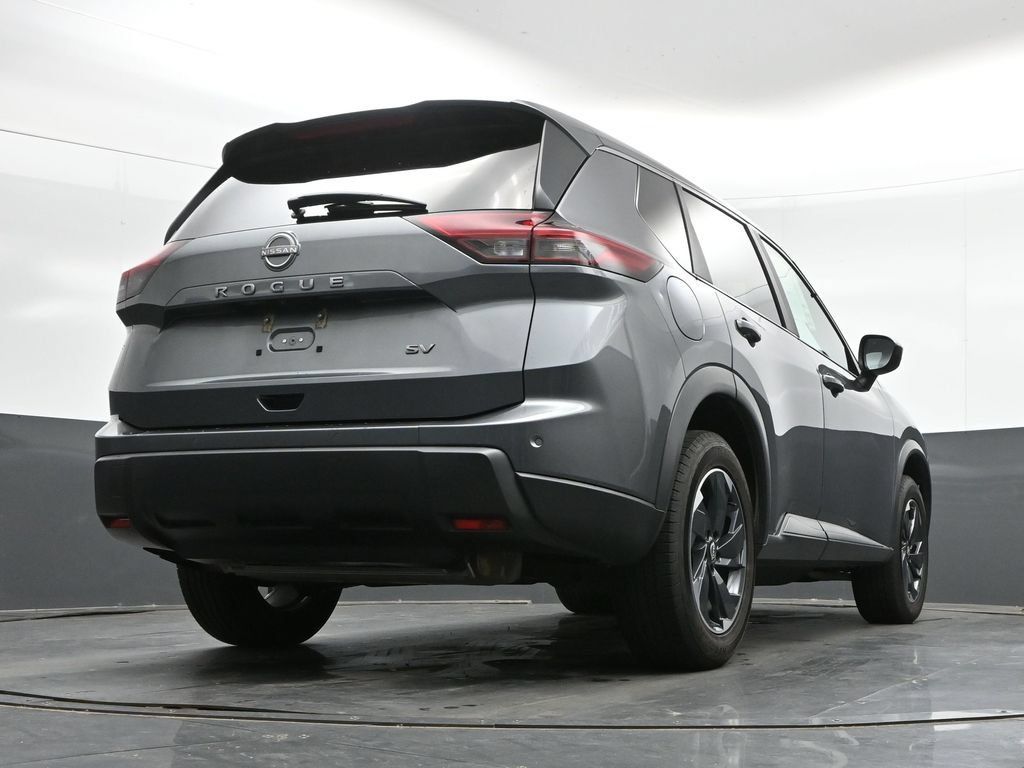 Used 2024 Nissan Rogue SV FWD image 39