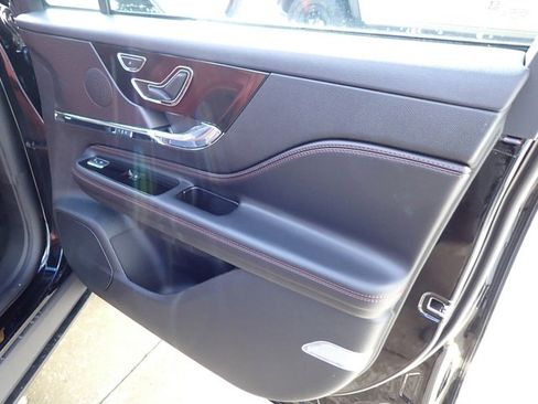 New 2026 Lincoln Corsair Reserve w/ Jet Appearance Package image 13