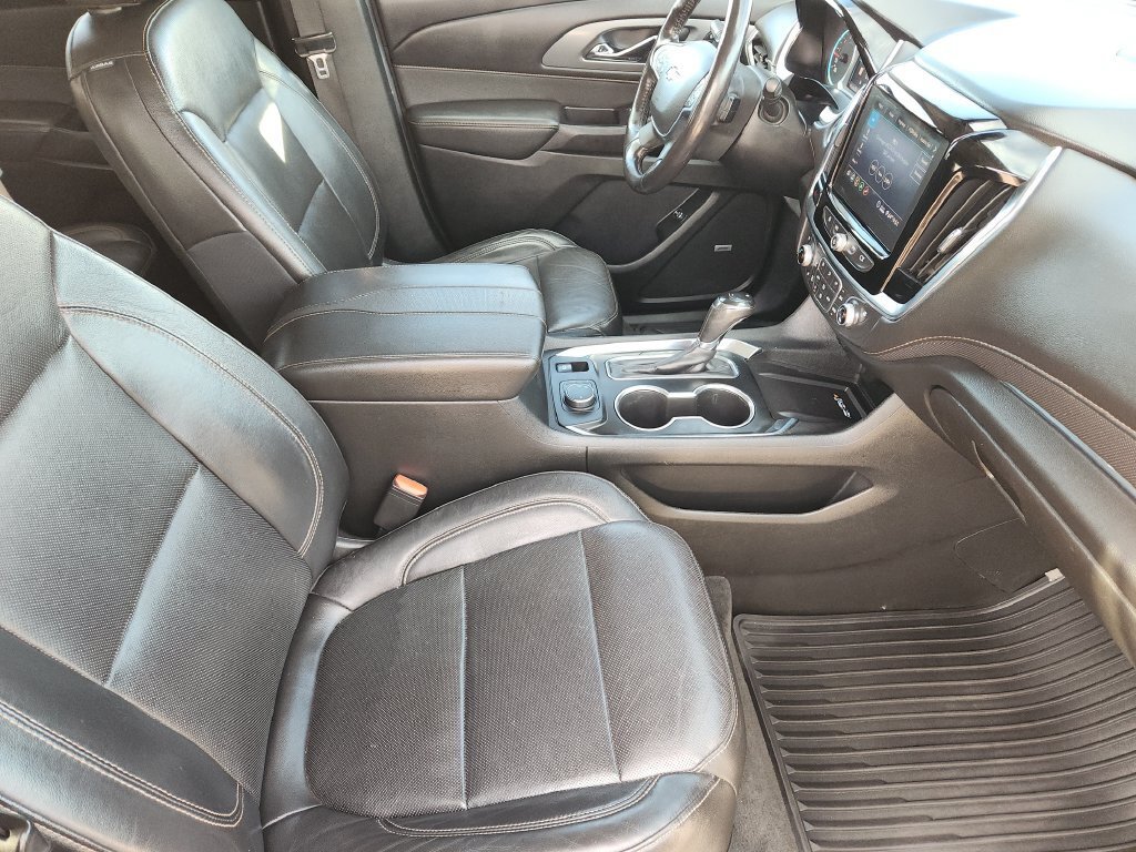 Used 2020 Chevrolet Traverse Premier w/ Redline Edition FWD image 24