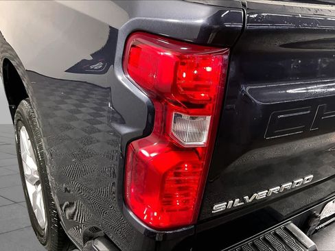 Certified 2022 Chevrolet Silverado 1500 Custom RWD image 25