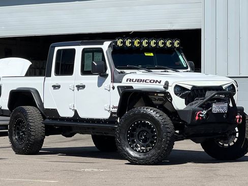 Used 2021 Jeep Gladiator Rubicon w/ LED Lighting Group image 2