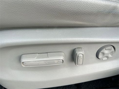 Used 2018 Honda Odyssey Elite image 16