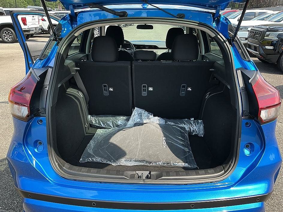 Certified 2025 Nissan Kicks Play S FWD image 25