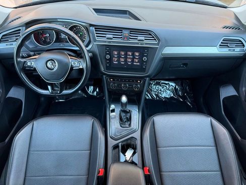 Used 2019 Volkswagen Tiguan SE image 24