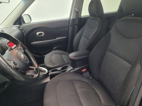 Used 2015 Kia Soul + FWD image 17