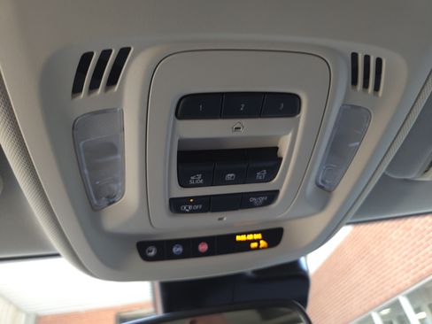 Used 2023 Buick Envision Essence w/ Technology Package I AWD/4WD image 80