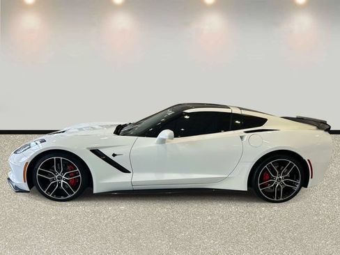 Used 2019 Chevrolet Corvette Stingray Coupe RWD image 7