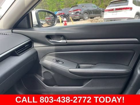 Used 2022 Nissan Altima 2.5 SV FWD image 29