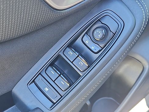 Certified 2023 Subaru Forester Premium AWD/4WD image 12