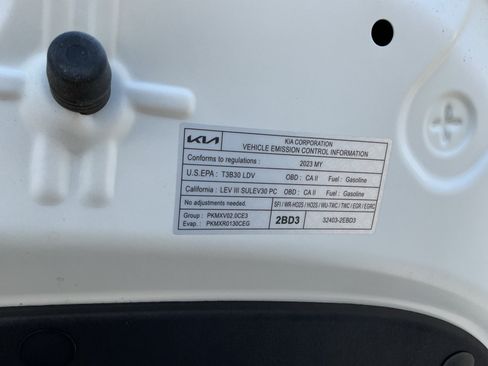 Used 2023 Kia Forte LXS w/ LXS Technology Package FWD image 16